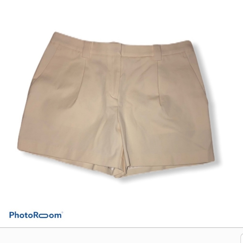 Lands' End womens cream natural shorts sz 6